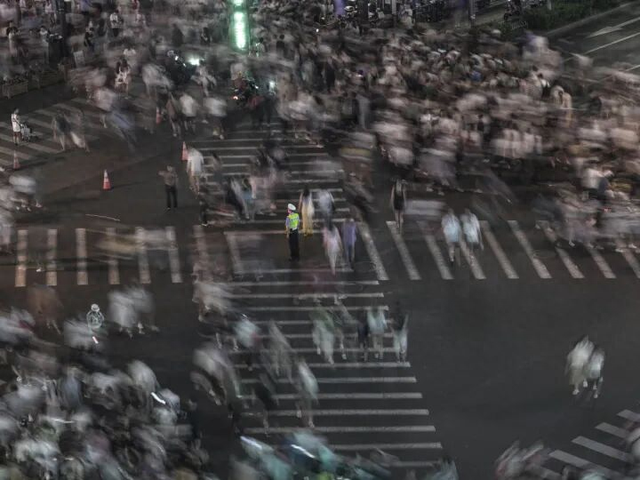 主要商圈、满觉陇视情临时分流！中秋出门，建议绿色出行