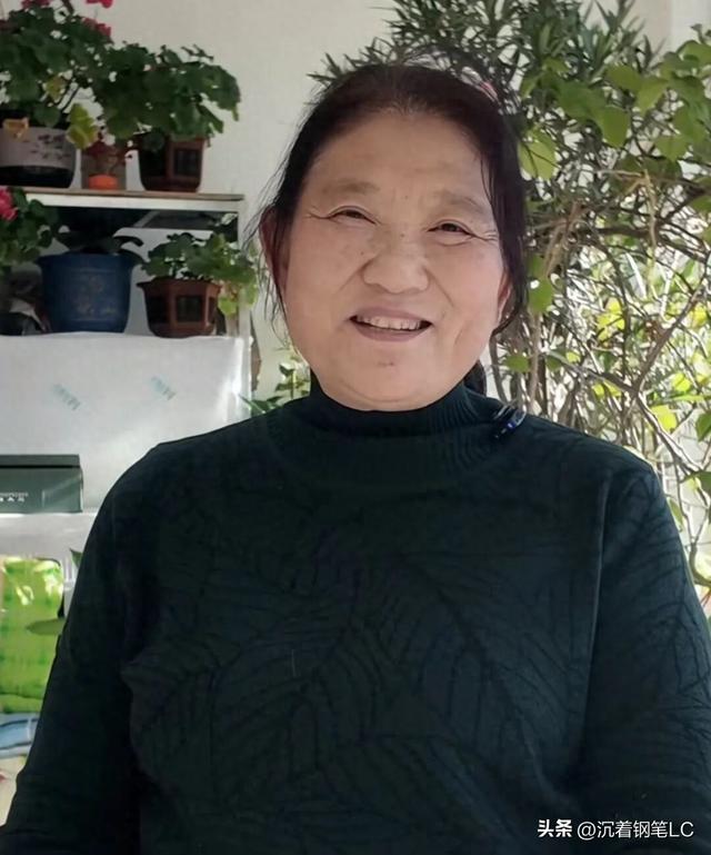 河北一村支书自掏腰包为村民交保8年你咋看