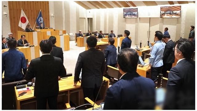 日本通告全世界，或将强登钓鱼岛；中方已增兵，俄罗斯也选边站了