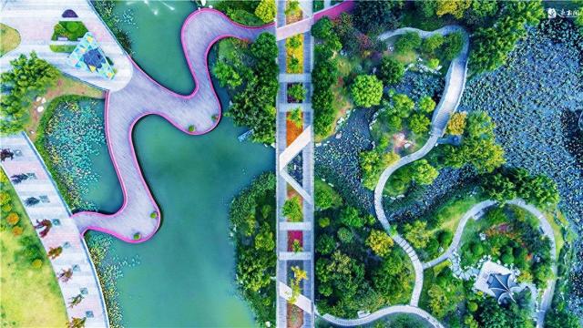 与一条河流的“对话”