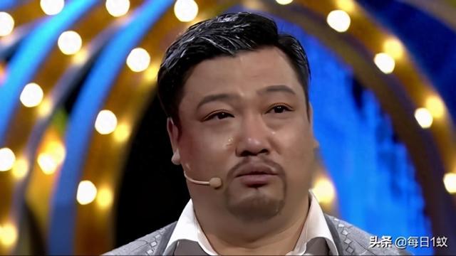 武器爆打火柴人（小品你的模样火柴人贾冰暴打弟弟）