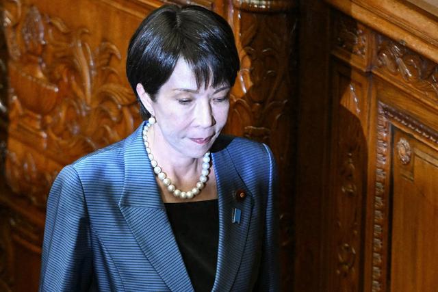 硬抗中方19天	，高市终于服软了！就台海问题改口，想与华恢复关系