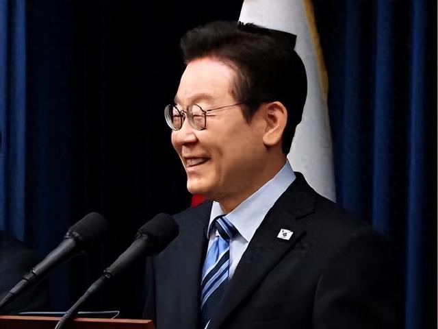 美日接连“拱火”之际	，李在明突然对华表态，中方已警告美韩同盟