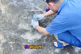 新型实用省钱实惠制作简单的小鸡喂料器制作实操展示。#知...图片