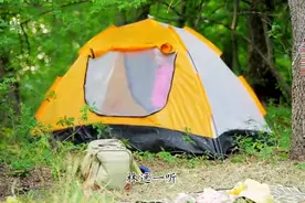 诡异河床浮床，林逸露营惊魂图片