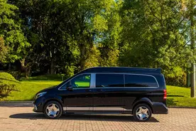 奔驰v260怎么样？大概多少钱上路？图片