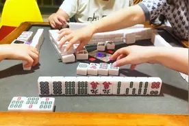 还好数清楚了！ #贵阳捉鸡麻将图片