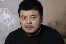 给智驾系上安全带，一定要规范使用智驾！ #鸿蒙智行发起全民出行安全倡议视频封面