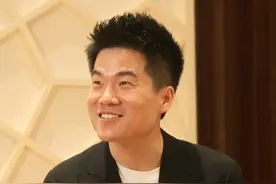 董宇辉：最想去海南五指山，五指山红茶很好喝！@董宇辉  @与辉同行   #消博会 #第五届消博会 #我的海南岛美好生活出片啦  #清凉海岛  #5·19中国旅游日视频封面