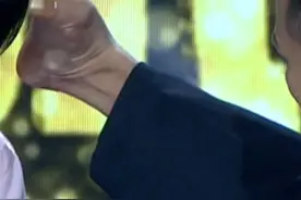 面对婚姻，没手不可怕，没用才真正可怕#婚姻 #自卑 #自强 @谢谢你来了-超级播 视频封面