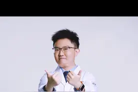 俗话说“伤筋动骨100天”可不是要你卧床静养，小心肌肉萎缩！ #年终健康知识干货大赏 #医疗健康创作训练营 #抖出健康知识宝藏 #骨科 @黄思华医生 视频封面