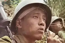 1987年老山前线目光坚定的战斗英雄王高银 毙敌15人并和战友打退敌人的21次偷袭#老照片 #军人 #英雄 #老山精神 #战斗英雄视频封面