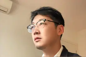 公司不开离职证明导致下家取消offer，到底找谁赔偿？ 如果前公司没有给盖章的解除劳动合同的通知书，也没给离职证明，那应该前公司来赔偿损失。#外企当工人 #职场 #offer #职场那些事 #职场干货视频封面