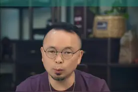 从中专生到博导，从护士到教授：聊聊南丁格尔奖得主韩琳的学历！ #老潘财商 #商业财经 #热点 #我要上热门🔥 #掘金计划2025视频封面