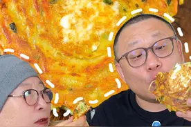 2分钟快速搞定早餐天花板土豆丝饼！ 外焦里糯超级香，营养美味一口倍儿满足#土豆丝饼 #早餐 #土豆的神仙吃法 #减脂餐 #体重管理年