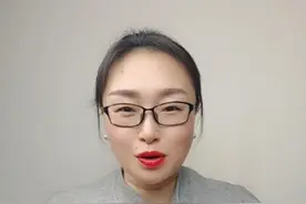 伍佰新加坡演唱会 #伍佰 穿裙子新加坡巡检，网友：把梦醒时分唱的像老年ktv的感觉！那也喜欢！#伍佰演唱会 #梦醒时分 #前奏一响拾起多少人的回忆 #你说视频封面