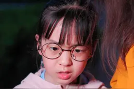 夜晚家里突然来了一位不速之客…… #反转 #悬疑视频封面