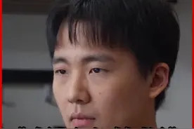 小伙低学历逆袭拿下高薪工作，一番操作直接惊呆了美女领导#职场 #人情世故 #高情商视频封面