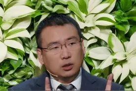 不是现在的年轻人不服管理，是ta跪下了又能得到什么呢#年轻人 #职场