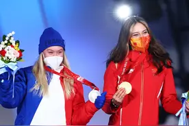 #谷爱凌夺中国第三金创造历史，这个1620超高难度，她是不是第一个完成的？#北京冬奥会 #冬奥 #自由式滑雪大跳台 #1620世界最高难度  