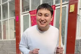 恁要是学会了也可以比着做一个，扫的又快又干净，还结实耐用！ #旧物利用