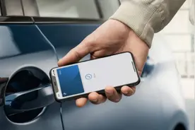 iPhone汽车钥匙功能演示短片：支持部分宝马车型#apple #applecar