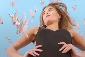 1米6的小女友，竟变成30多米的女巨人，富二代这下顶不住了视频封面