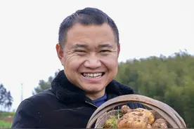 幺舅要出门打工，农村四哥去送别，71岁老爸说了啥话？真让人感动#新农人计划2025 #乡村守护人 #我的乡村生活