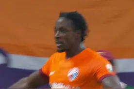 第二个空场，青岛海牛3-1胜天津，暂时逃离降级区