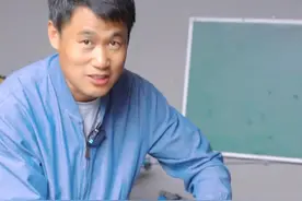 用柴油清洗自吸V8发动机，4.8排量的车，也如此保养#老手艺 #柴油洗发动机 #汽车保养与维修 #传承 #经验分享