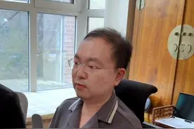 散发性渐冻症病因治疗临床研究项目在武汉同济医院启动 #蔡磊破冰驿站 #渐冻症 #相信相信的力量 #渐冻人蔡磊还在冲刺 #蔡磊相信 @蔡磊 @破冰驿站负责人 段睿视频封面