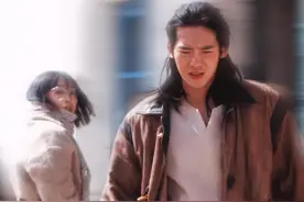 磕拉了！忍不住偷看但一对视就移开的视线是心动的证明！视频封面