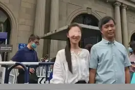 流浪大师沈巍将与作家晓晓结婚？本人回应：不属实视频封面