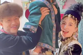 李亚鹏妻子自曝没钱 从大平层换小房：一家人在一起就好#李亚鹏 #王菲 #海哈金喜 #搬家 #直播视频封面