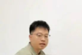 屁股疼腿疼总不舒服，一个动作拉伸缓解疼痛  #屁股疼 #梨状肌综合症 #坐骨神经痛 #腿疼 #硬核健康科普行动