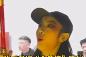 3月1日（采访），浙江温州，陈丽君被玩具“金箍棒”吓一跳。此前她扮演过齐天大圣，头戴金箍，舞棍又酷又飒。#陈丽君 @GUOGUO：）视频封面