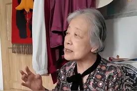女同志气血虚怎么办？83岁老中医:小乌鸡炖汤喝，一周最少两次#中医养生 #医德 #李淑琴视频封面