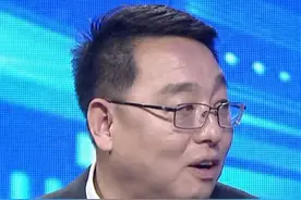 汽车锈蚀怎么维权，“三包期”内找厂家。#汽车锈蚀  #三包期  #消费者视频封面