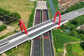 太湖隧道为啥被称为索马里隧道？#太湖隧道#旅行推荐官#一起去野#内容启发搜索#我的打卡足迹视频封面