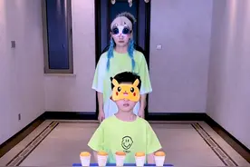 盲选口味挑战，太刺激了，留着以后玩！！！#搞笑 #聚会游戏挑 #家庭游戏挑战 