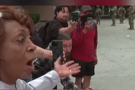 加州女议员当街喊话国民警卫队：这是特朗普的错，不要向任何人开枪 #媒体精选计划视频封面