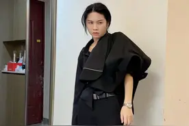 这就是男人的顶级理解吗？ #广西夫妇 #夫妻日常搞笑 #婚后男人的真实现状视频封面