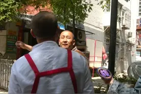 4月26日（发布）河南郑州，阳台围墙突然倒塌，怀疑和楼上邻居建阳光房有关？楼上邻居：该我承担的我一分钱不少，相关部门：依法依规查处 （2）视频封面