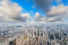 浙江省辖地级市杭州，副省级市、超大城市。世界最富裕城市之一