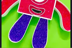 10000颗水精灵，填满超大数字1。 #益智动画 #儿童动画 #手工diy视频封面