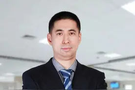 小孩动不动就要尿尿，难道是生病了吗？孩子尿频主要有两个原因：尿路感染和神经性尿频。#医学科普 #尿频 #科普一下 #儿科医生视频封面