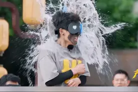 #奔跑吧  李昀锐玩游戏开场即结束