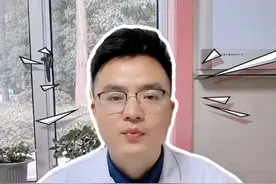 孩子从高处跌落，千万不要马上抱起，牢记正确做法！ #医学科普 #高处坠落 #急救 #摔伤 #育儿经验分享