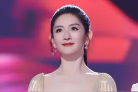 看了谢娜深夜发的动态后，才明白她与张杰婚姻的真相，刘烨说对了#谢娜 #张杰 #抖音小助手视频封面