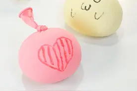 自制沙沙球，松软又紧实，还能发出清脆响声～解压好玩！ #捏捏乐 #手工diy #解压玩具